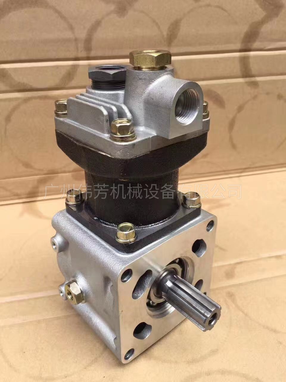 Hitachi EX125WD-5 6BG1 1191002751 Hitachi wheel excavator, air compressor, air pump, air compressor 日立轮挖 空压机 打气泵
